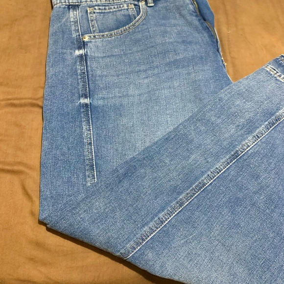 Free Assembly Mid Rise Barrel Jean - Picture 2 of 5
